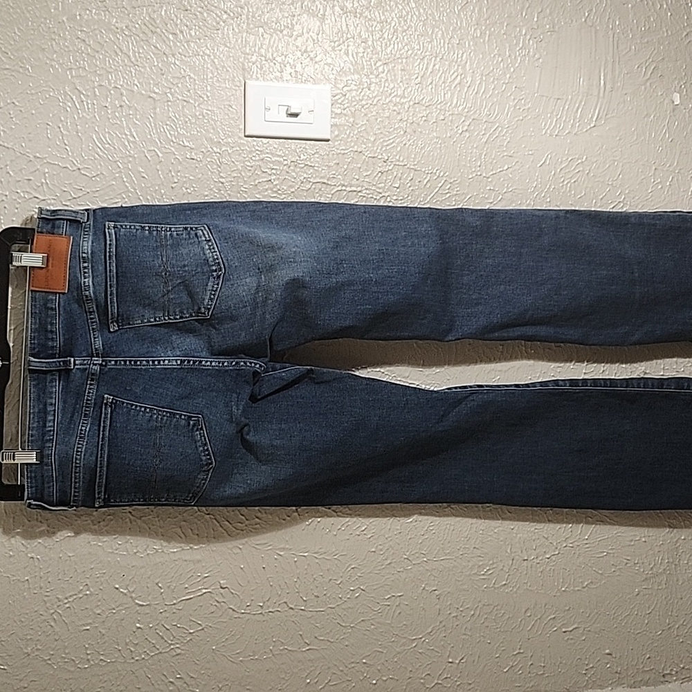 Lucky Brand Blue Straight Jeans Classic Style - Picture 4 of 4